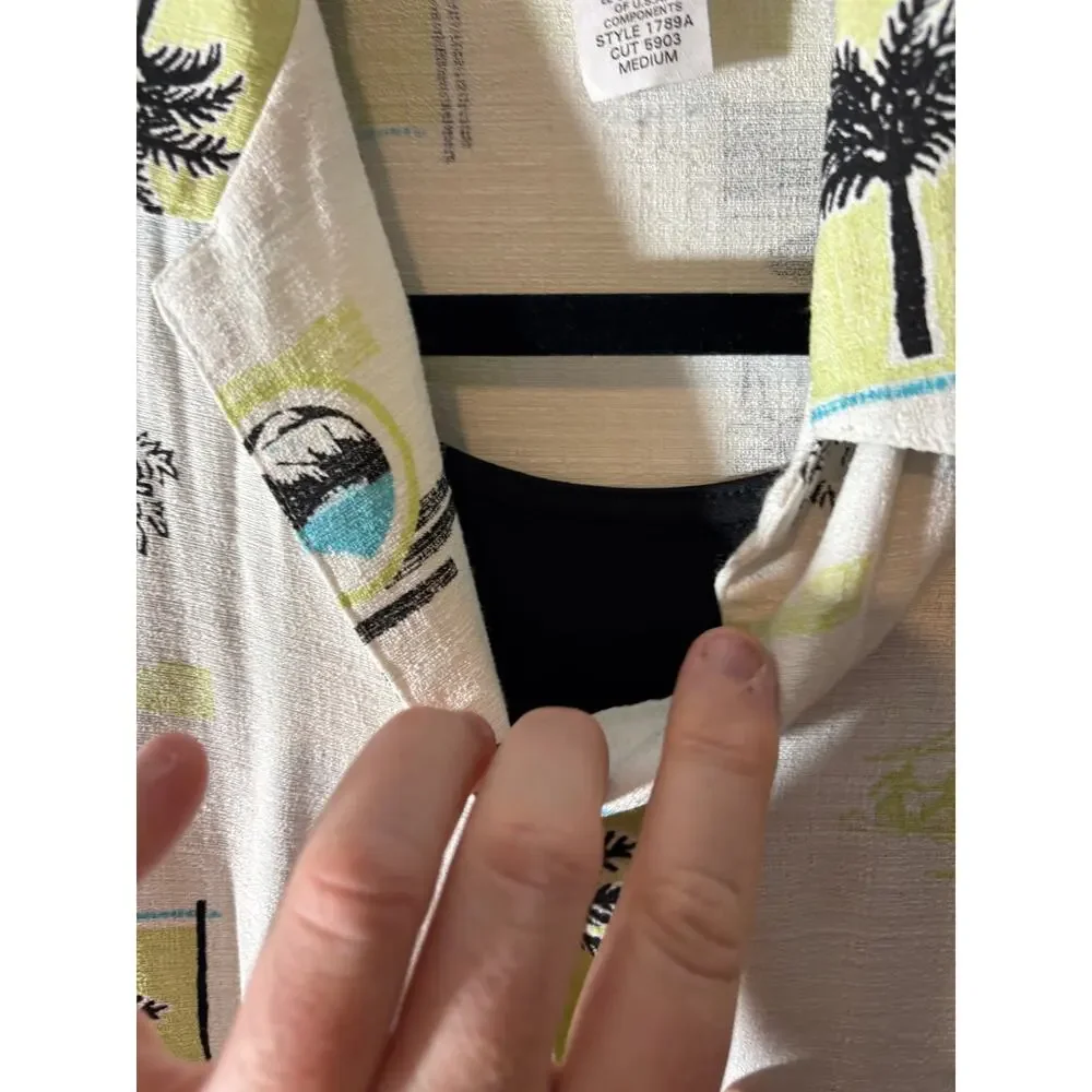 Vintage C.B. Collections Women's Size M Tropical Beach Button-Up Camp Shirt
